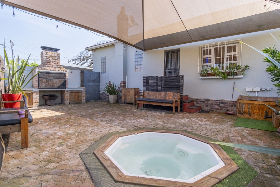 5 Bedroom Property for Sale in Wynberg Western Cape